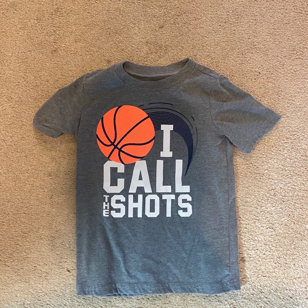 Carter’s 6t shirt never worn!
